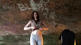 黒は満足の膨満感を残しました 色情 女  ...