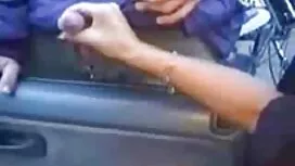 隣人は、切断尾を持ち出しました 女 の  ...