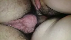 彼は最終的に彼のガールフレンドにフェラ  ...