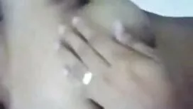 ぽっちゃり男は彼女のお尻を待っています  ...