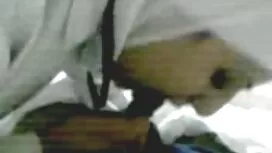 彼女は非常に愚かに見えますが、fucks ...